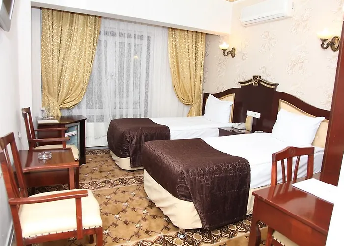Royal Anka Hotel 4*